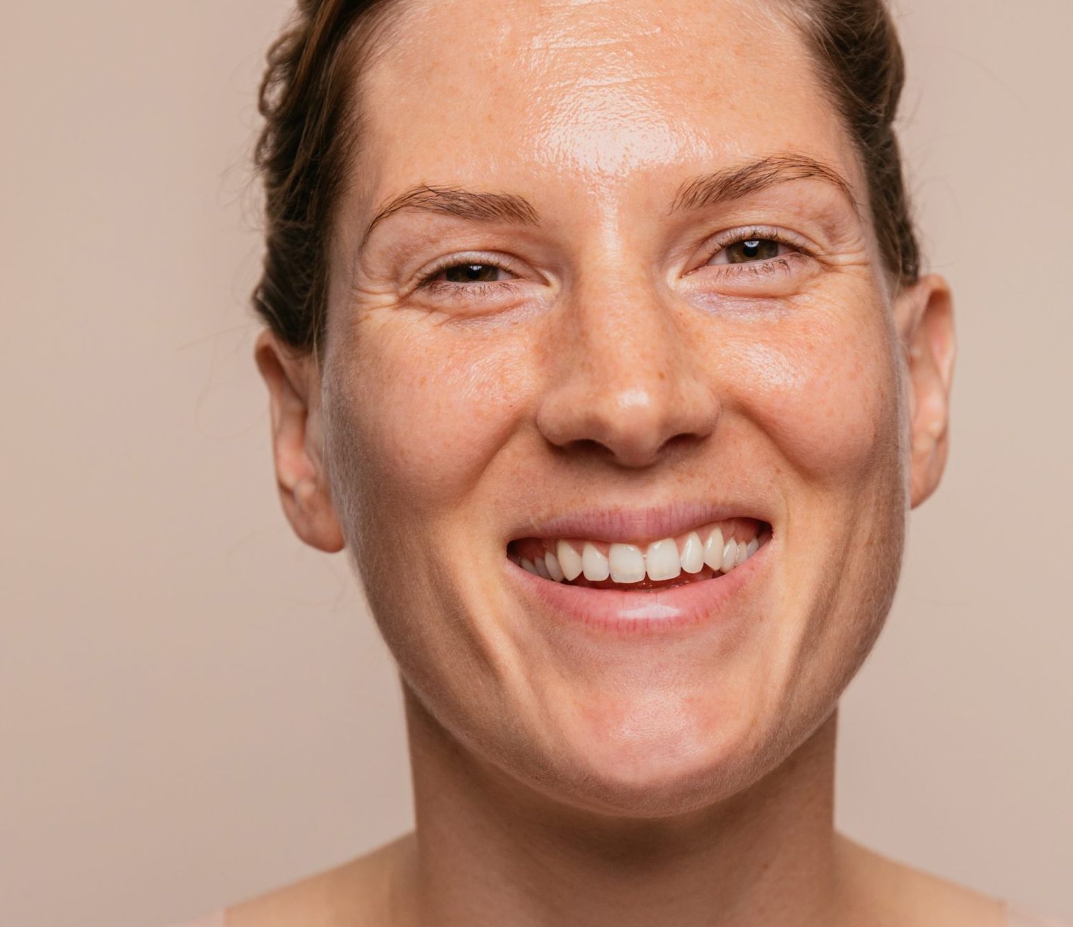 Peels and Dermaplaning